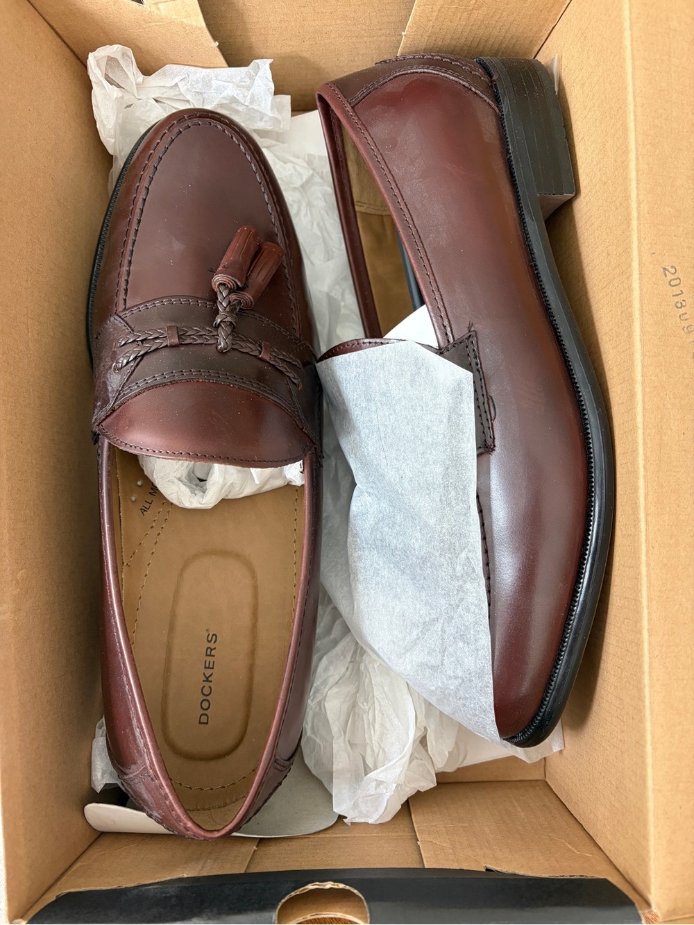 Dockers Men’s Tassel Loafers in Burgundy Brown